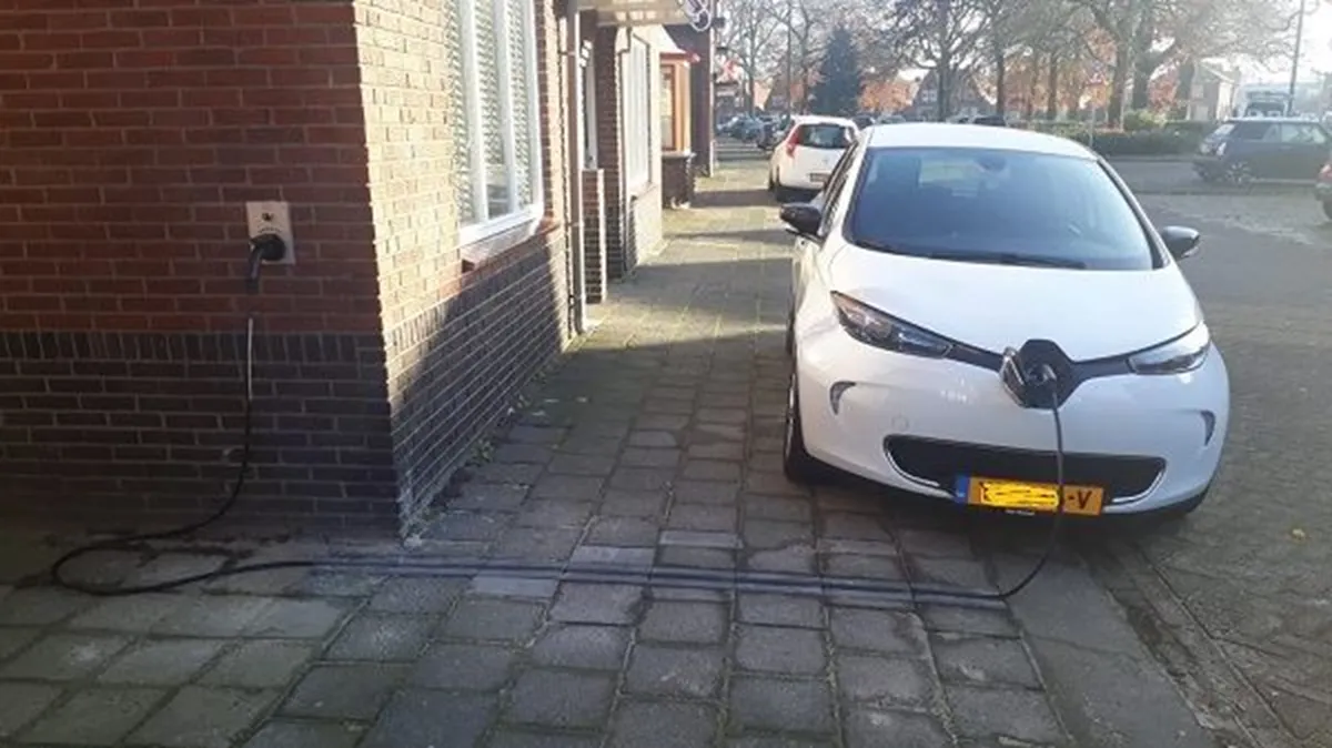 Geen eigen oprit, maar wel je EV opladen: de mogelijkheden